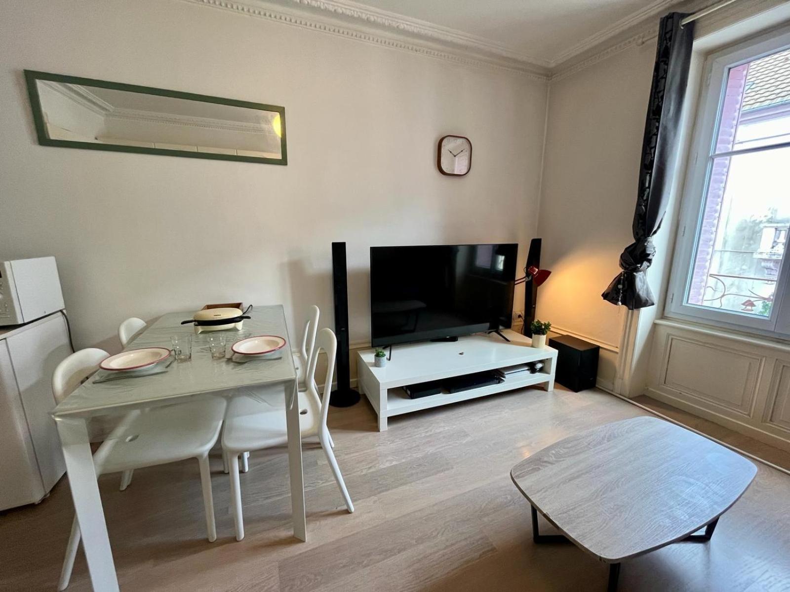 Joli Appartement Plein Centre Ville جوراردُميه المظهر الخارجي الصورة